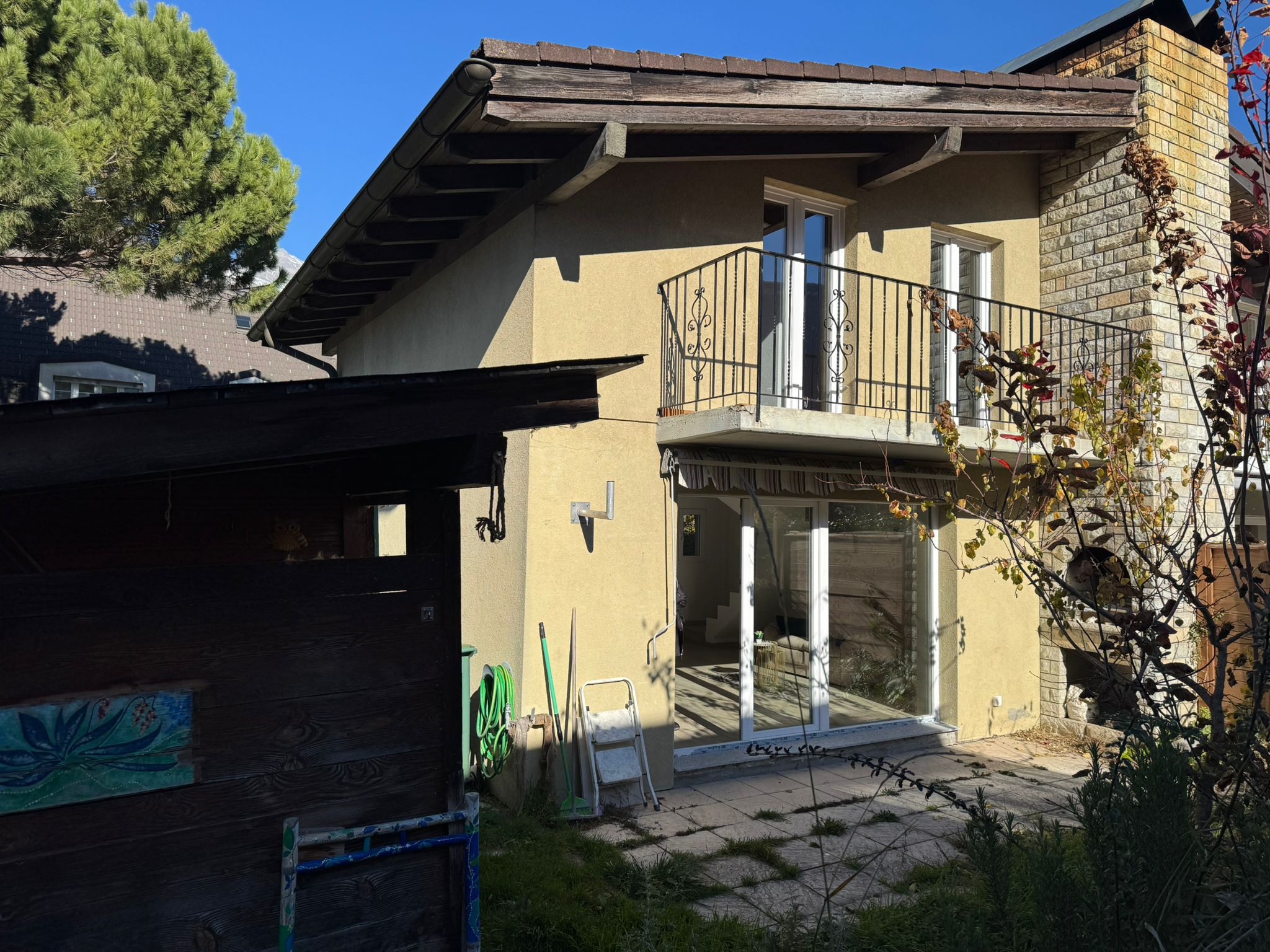 e502fa7b-4ffa-489b-9f5f-f08e4f7ec737